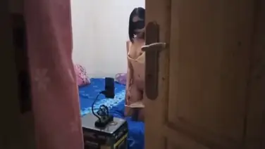 Pacar Cantik Live Show Buka Baju di Room VIP poster